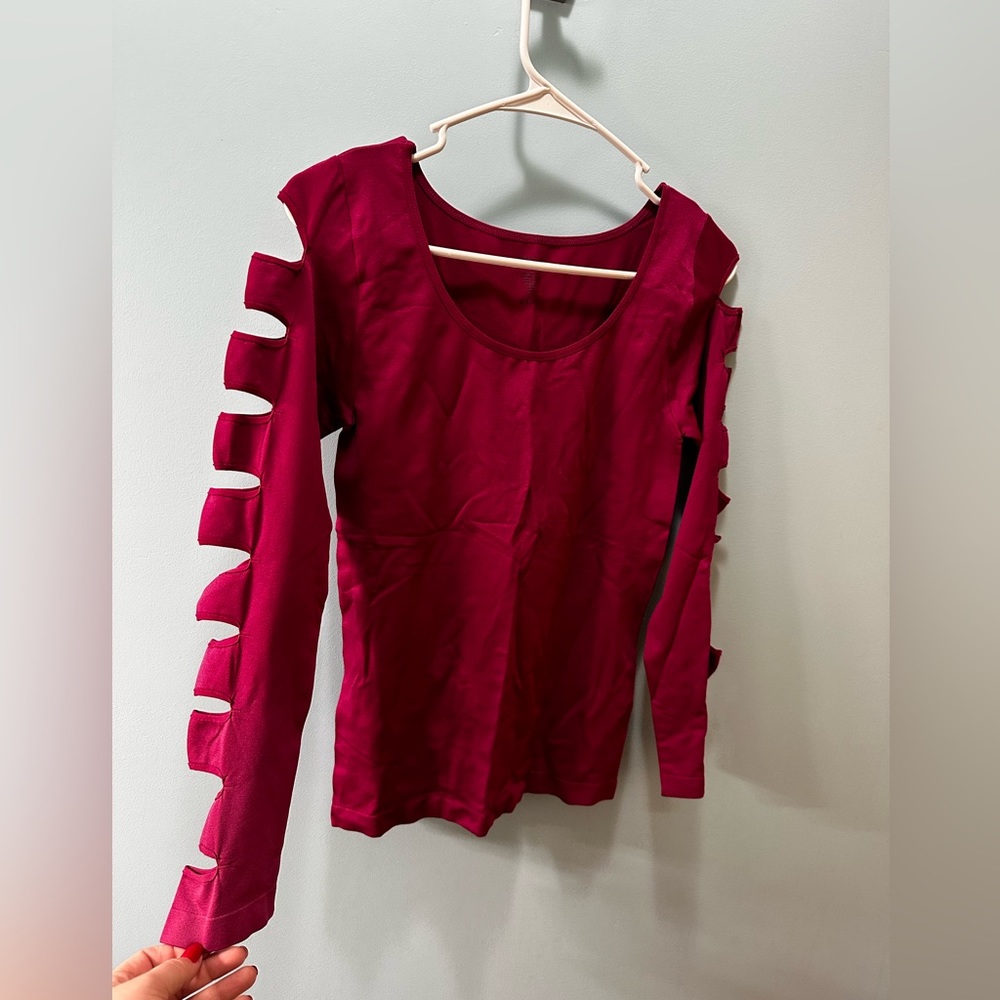 Venus women’s raspberry shirt